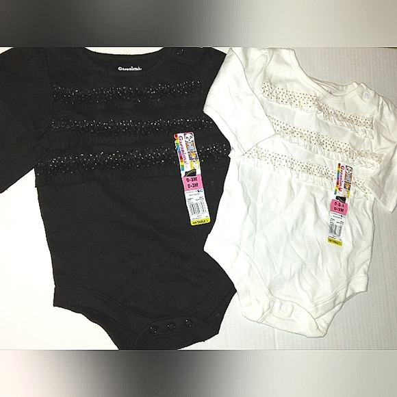 ☆BUNDLE☆NWT☆Girls GARANIMALS 0-3Mo. 2 Pack Long Sleeve Creepers Bodysuits - Picture 2 of 9